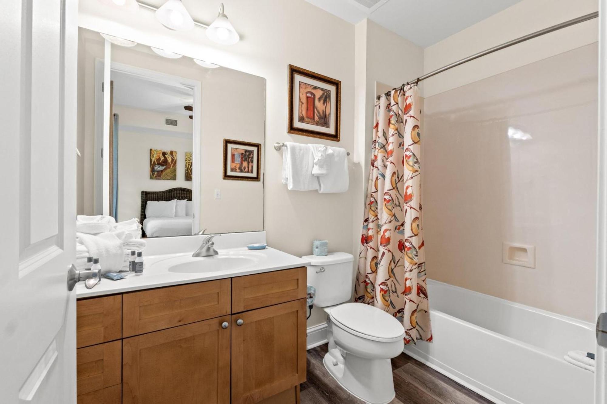 Aqua Beach Resort By Panhandle Getaways Panama City Beach Room photo